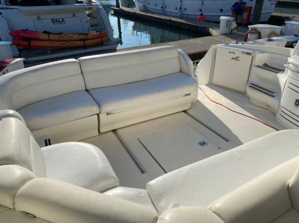 Sea Ray 55 Sundancer - Image 5