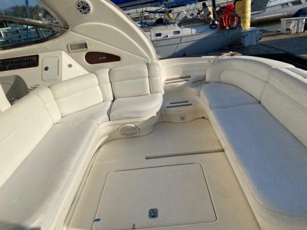 Sea Ray 55 Sundancer - Image 6