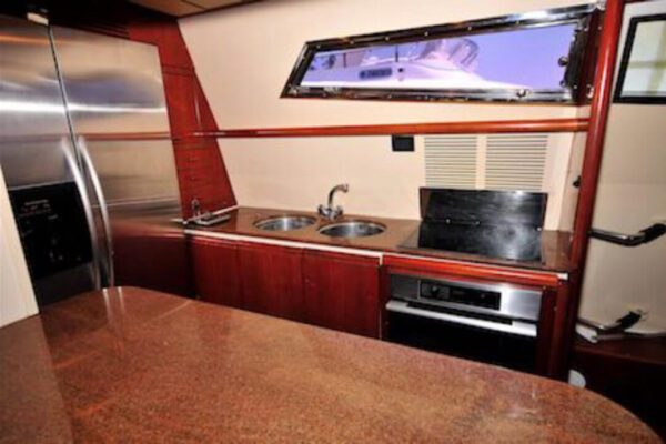 Ferretti 80 - Image 8