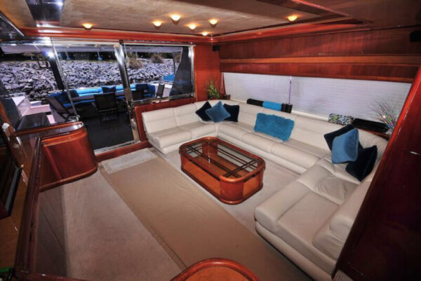 Ferretti 80 - Image 10