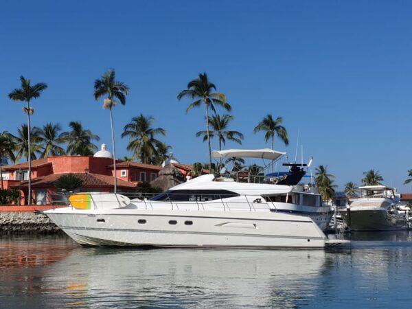 Azimut 46 Fly