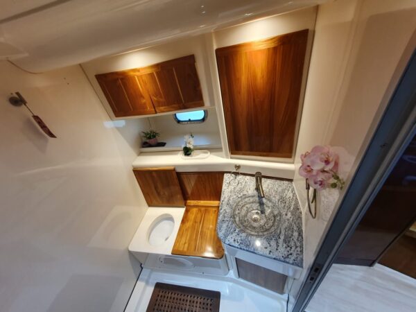Azimut 46 Fly - Image 8